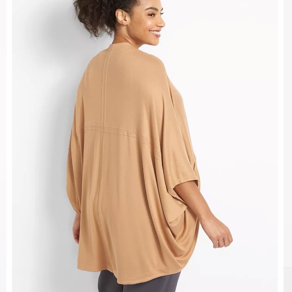 LIVI Cocoon Overpiece - Picture 2 of 8